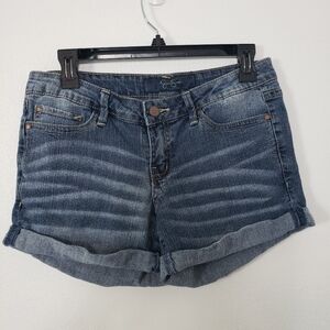 Jessica simpson Jean Shorts sz 29 lowrise